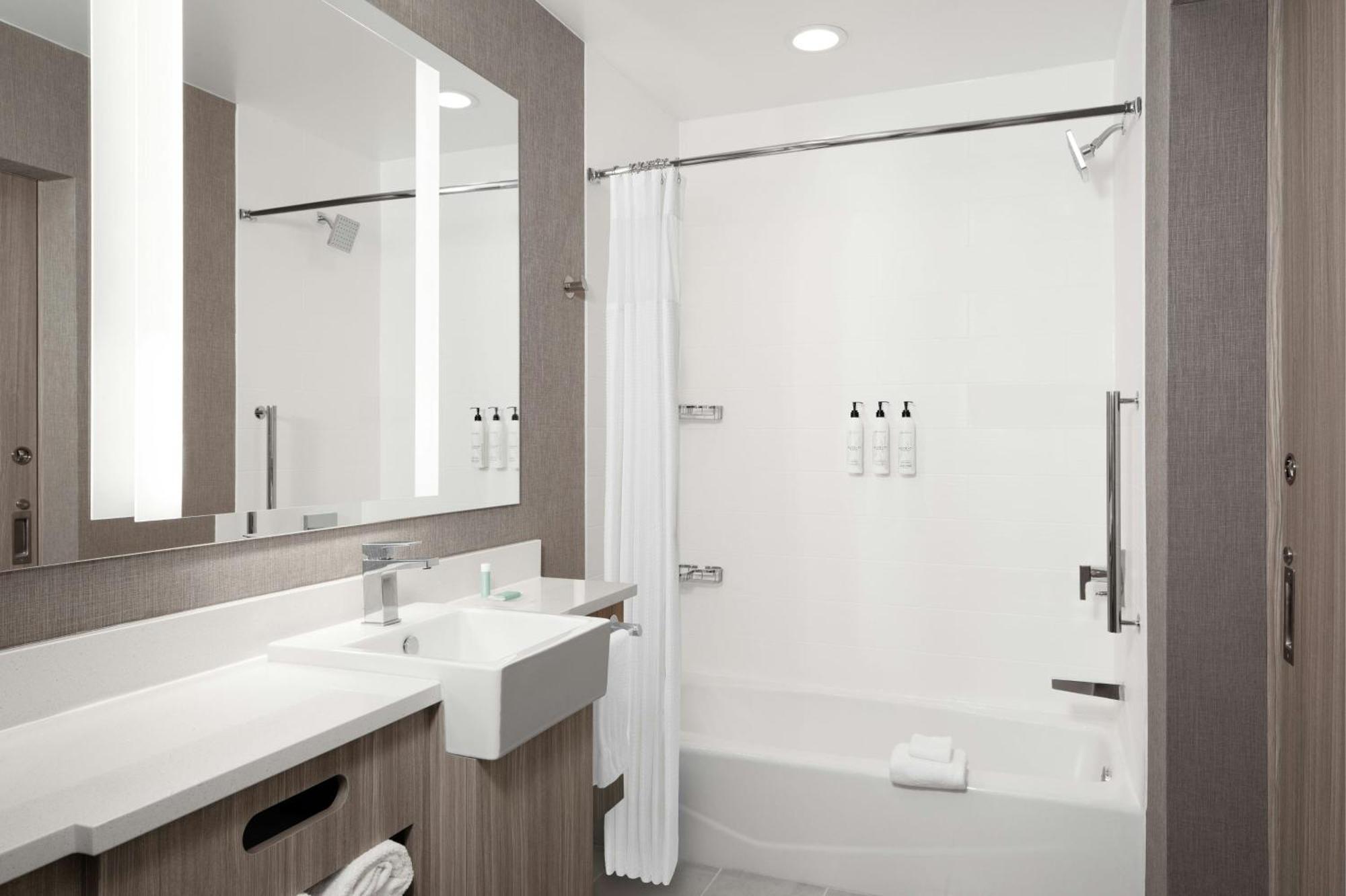 Springhill Suites By Marriott Raleigh Гарнер Экстерьер фото