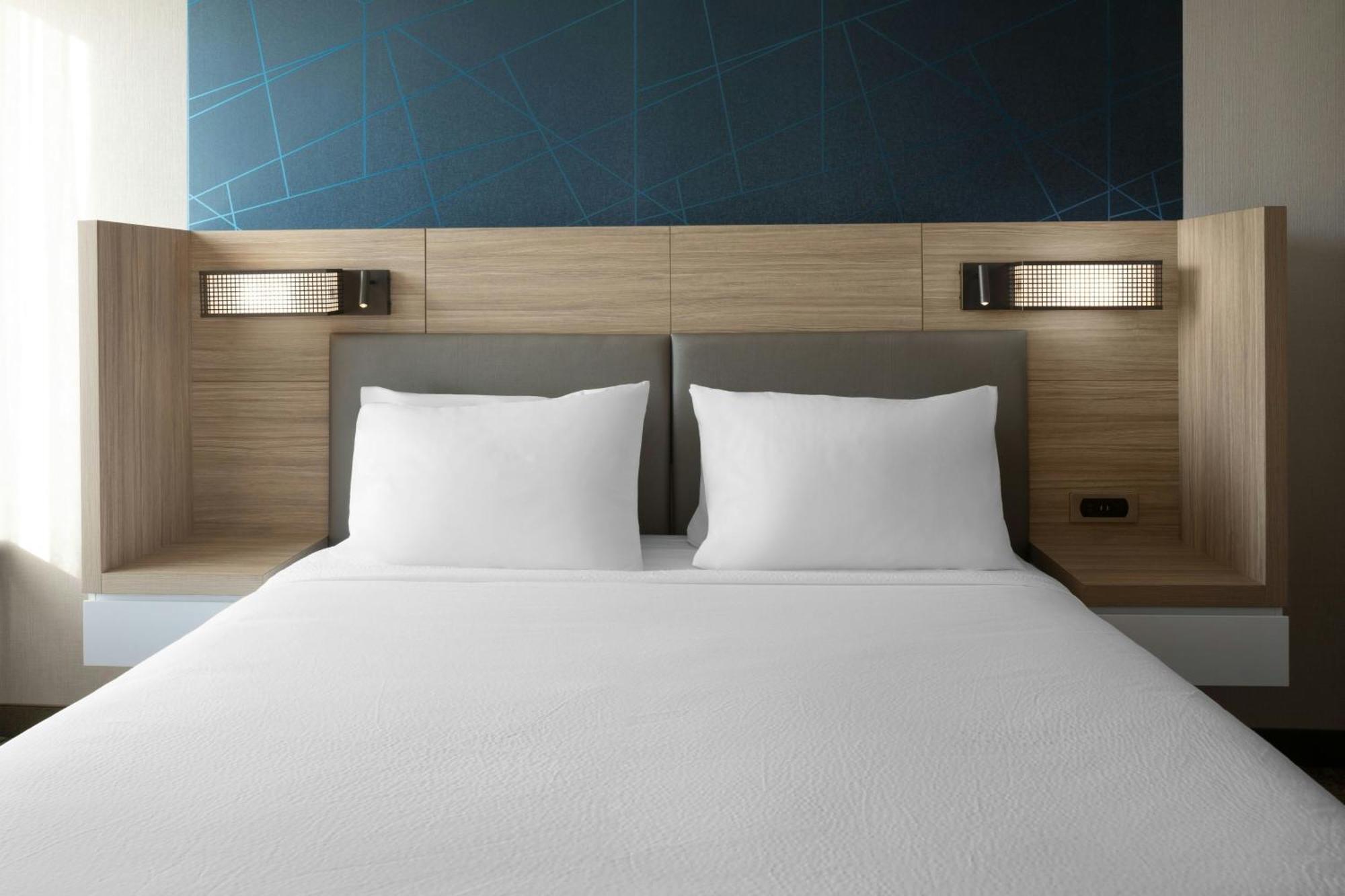 Springhill Suites By Marriott Raleigh Гарнер Экстерьер фото